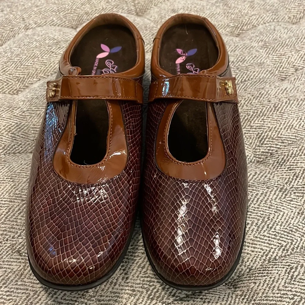 Helle shoes size EU 41